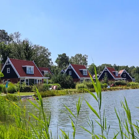 Modern Chalet With A Nice Fireplace, On The Veluwe Holiday home Otterlo