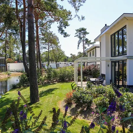 Holiday home Modern Chalet With A Nice Fireplace, On The Veluwe